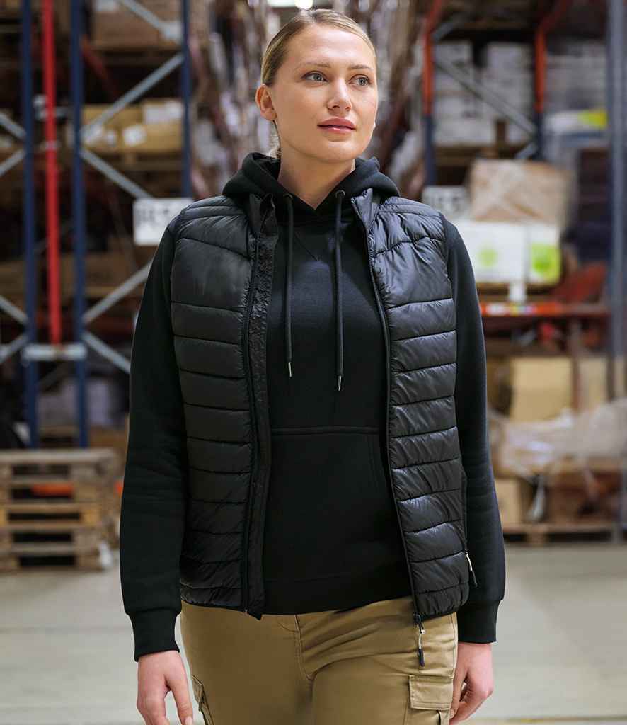Brook Taverner Ladies Skyline Core Padded Gilet BK488 - Black model view