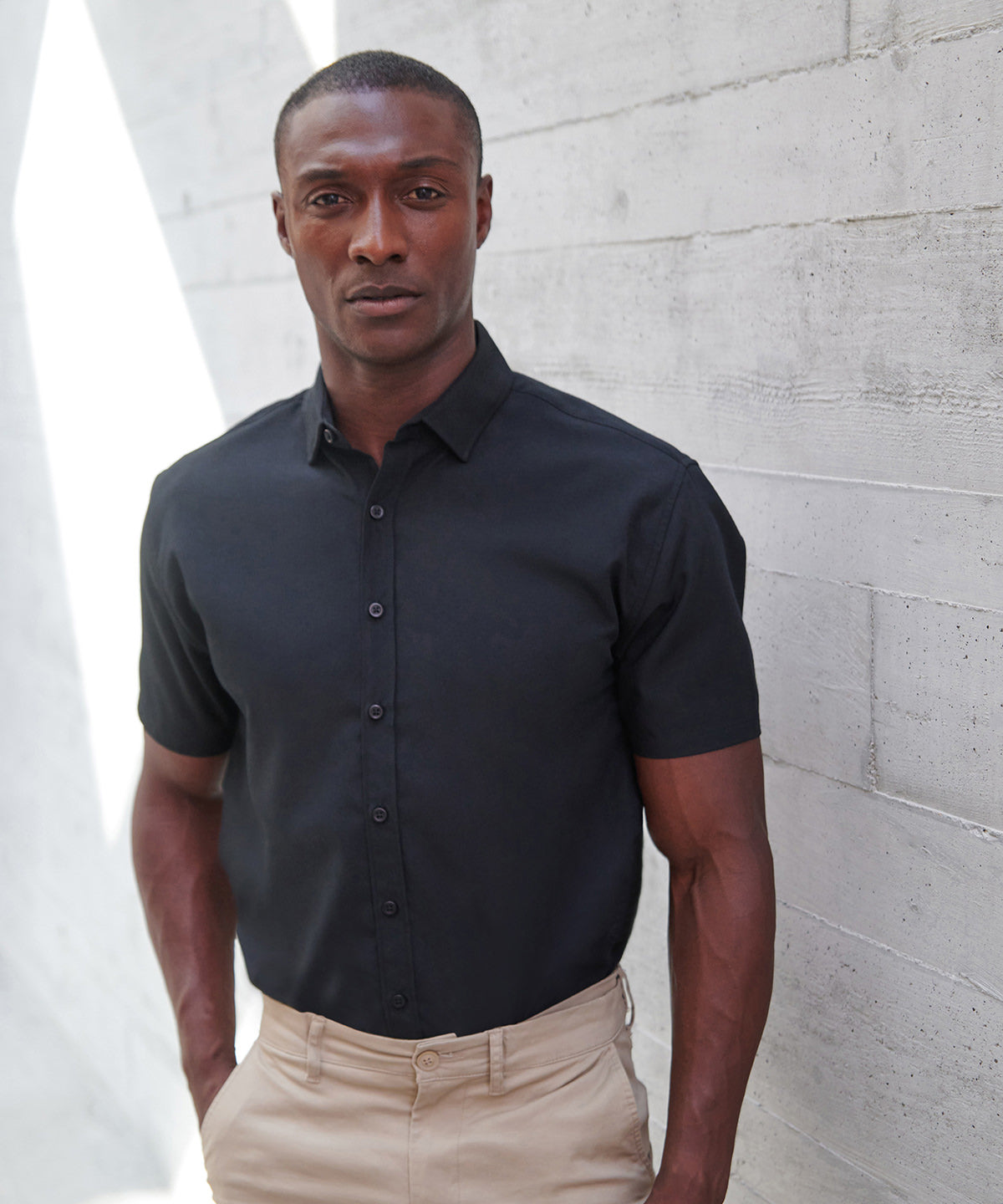 Henbury Short sleeve ‘cotton-feel’ Coolplus shirt HB588