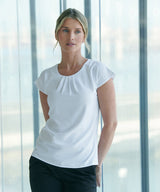 Henbury Women's pleat front short sleeve blouse HB597