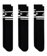 Nike Dri-FIT Sportswear everyday essential socks (3 pairs) NK397