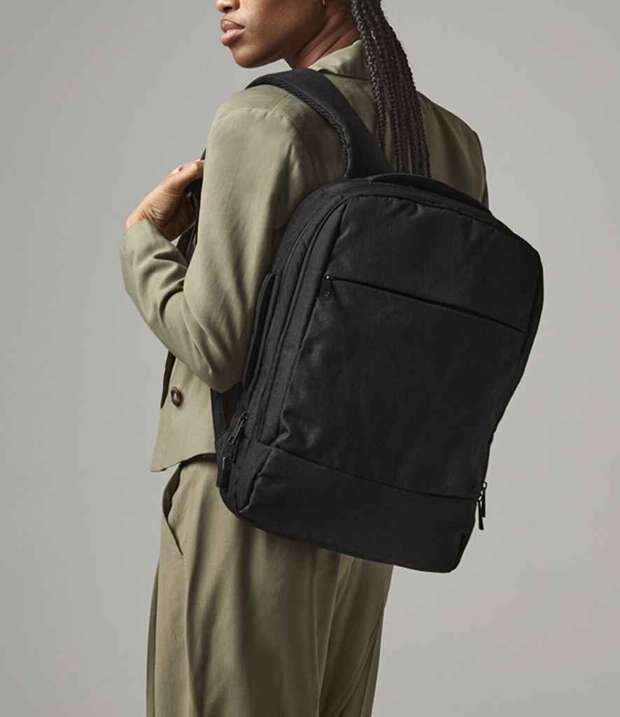 Quadra Q-Tech Charge Convertible Backpack QD990