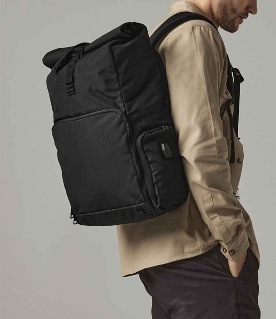 Quadra Q-Tech Charge Roll-Top Backpack QD995