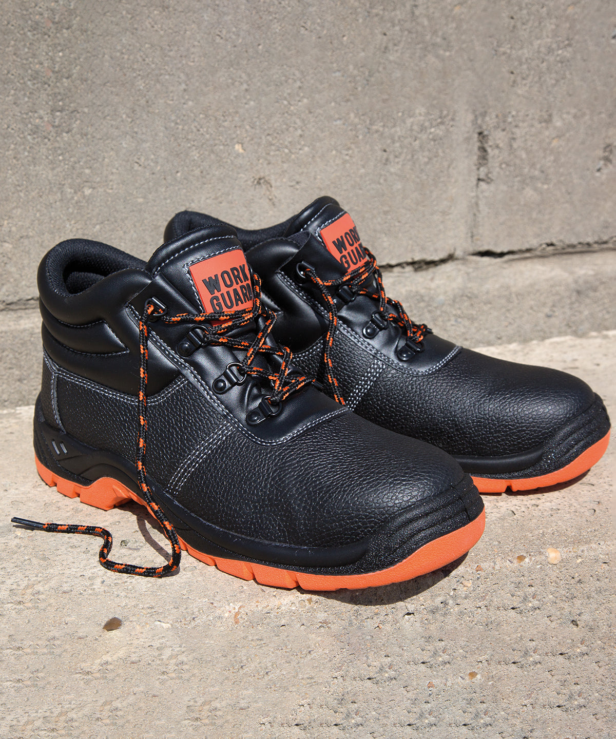 Result Defence safety boot R340X - Black