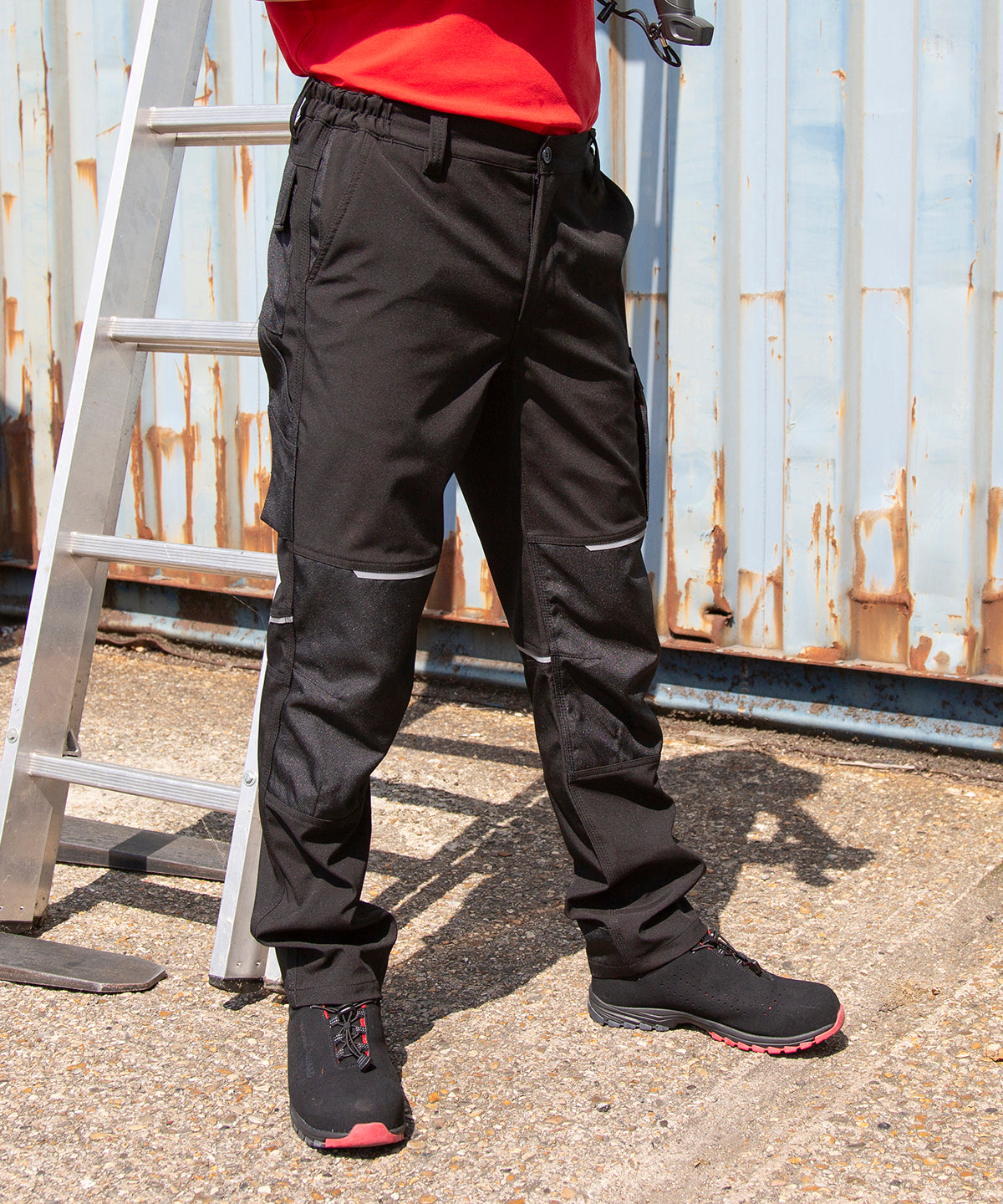 Result Slim softshell work trouser R473X - Black