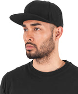 Flexfit by Yupoong The classic snapback (6089M) YP001 - Black/Black