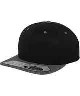 Flexfit by Yupoong 110 fitted snapback (110) YP020