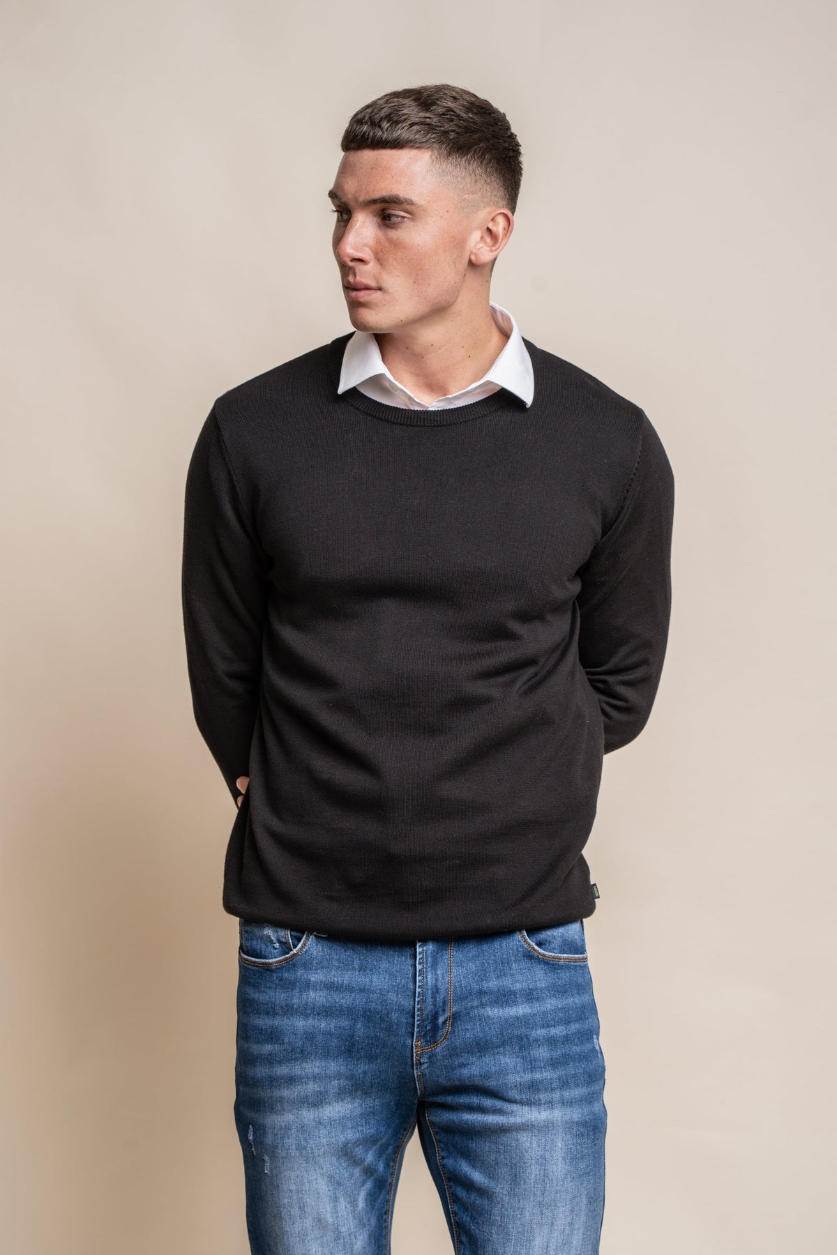 KN101 Crewneck Jumper - Black