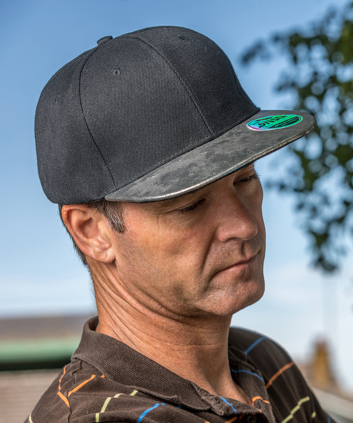 Result Bronx glitter flat peak snapback cap RC87X - Black/Gold