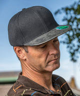 Result Bronx glitter flat peak snapback cap RC87X - Black/Gold