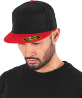 Flexfit by Yupoong Premium 210 fitted 2-tone (6210T) YP092 - Black/Grey